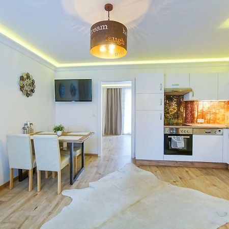Apartamento Auszeit Leoben 1 Mit Terasse Und Gratis Parkplatz Exterior foto