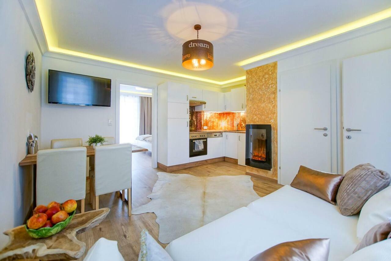 Apartamento Auszeit Leoben 1 Mit Terasse Und Gratis Parkplatz Exterior foto