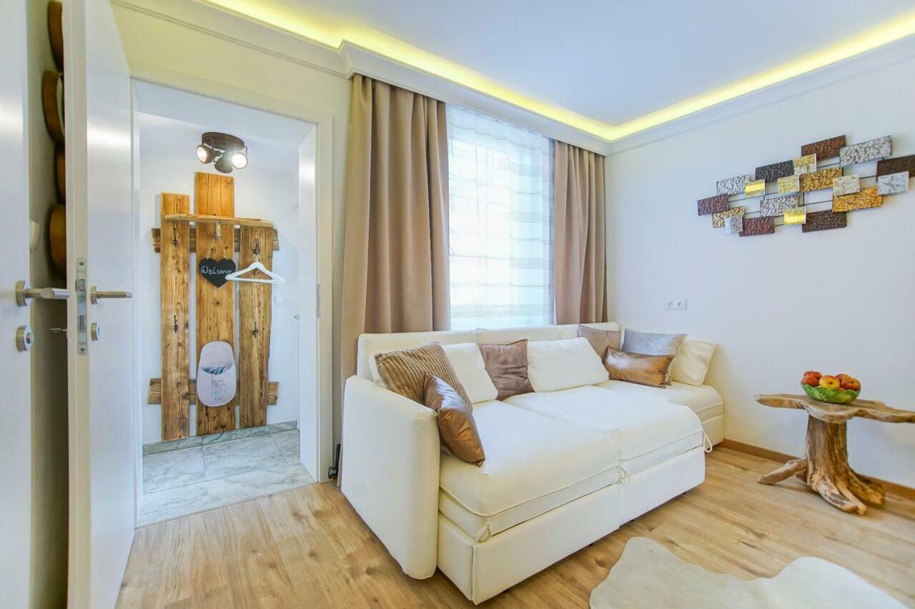 Apartamento Auszeit Leoben 1 Mit Terasse Und Gratis Parkplatz Exterior foto